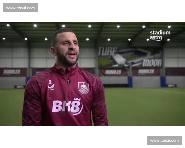 397 场并列传奇！35 岁沃克追平英超边后卫首发纪录