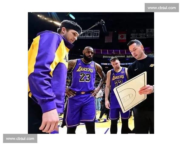 湖人对阵开拓者今日焦点战詹姆斯领衔冲击西部排名关键一役 湖人对阵开拓者今日焦点战詹姆斯领衔冲击西部排名关键一役