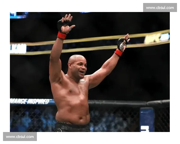 科米尔对决米尔的巅峰较量揭示重量级时代的力量与技艺传承与荣耀